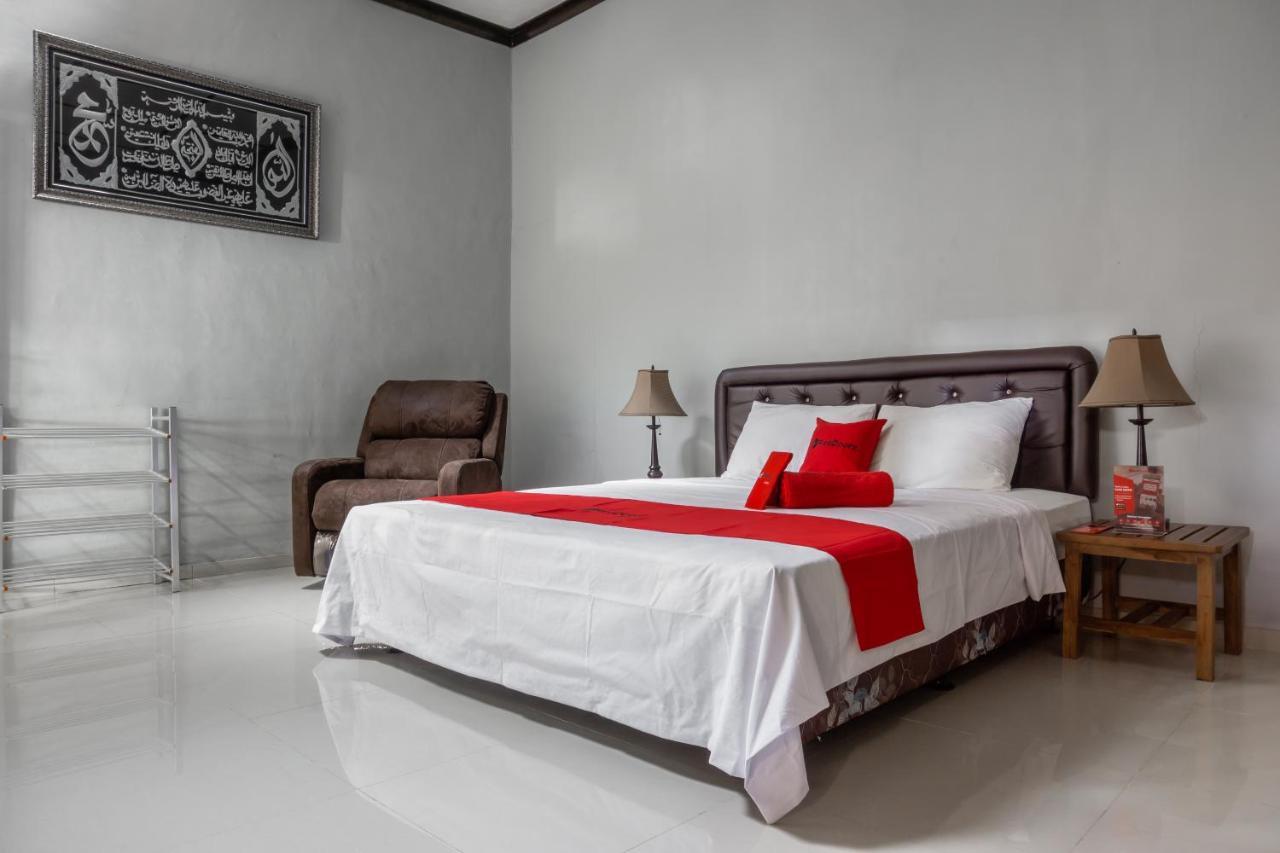 Reddoorz Syariah Near Rri Wisma tamu 2*