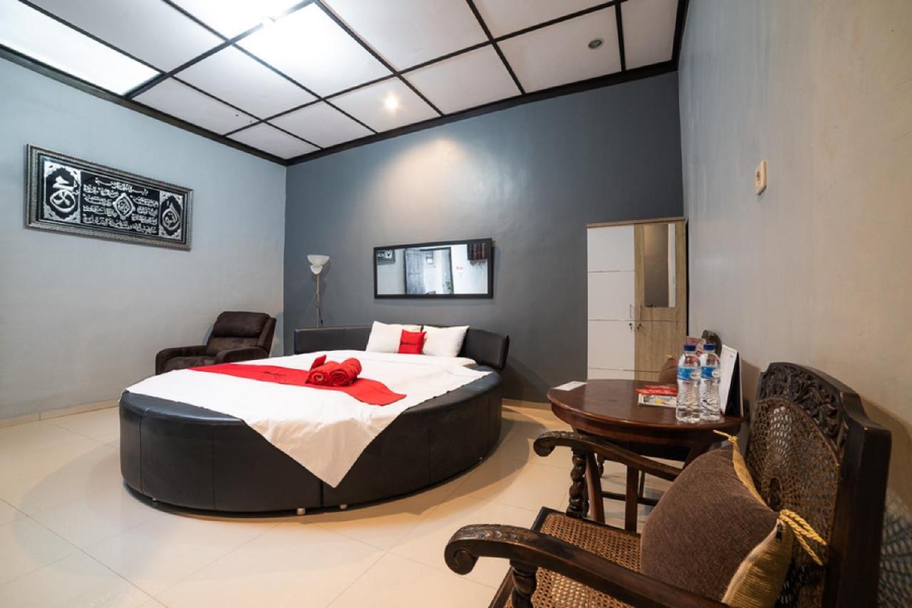 Reddoorz Syariah Near Rri Wisma tamu Malang