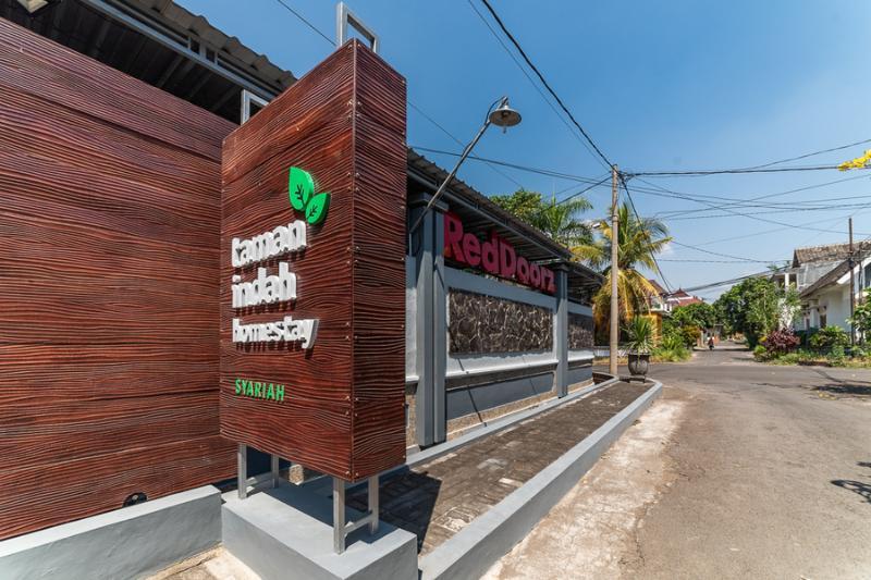 Reddoorz Syariah Near Rri Wisma tamu